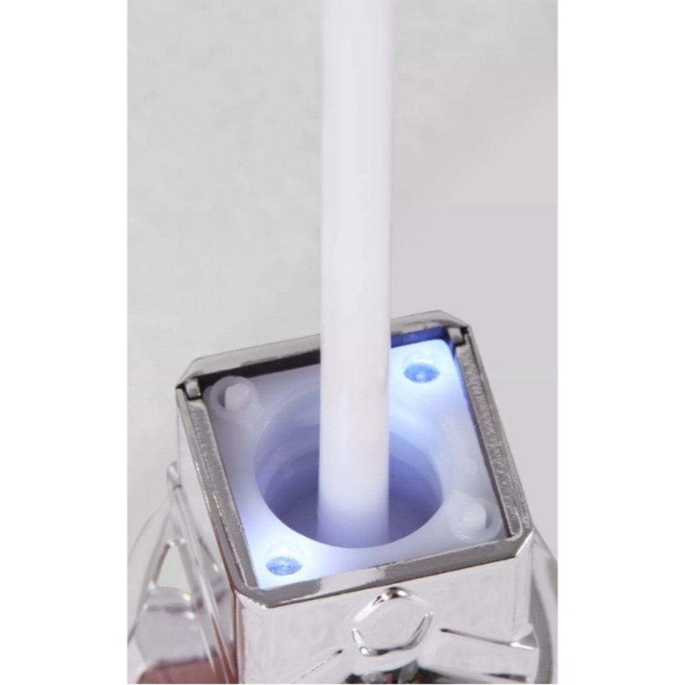 KARL LAGERFELD ModelCo Lip Lights Gloss Ramatuelle - Picture 5 of 8